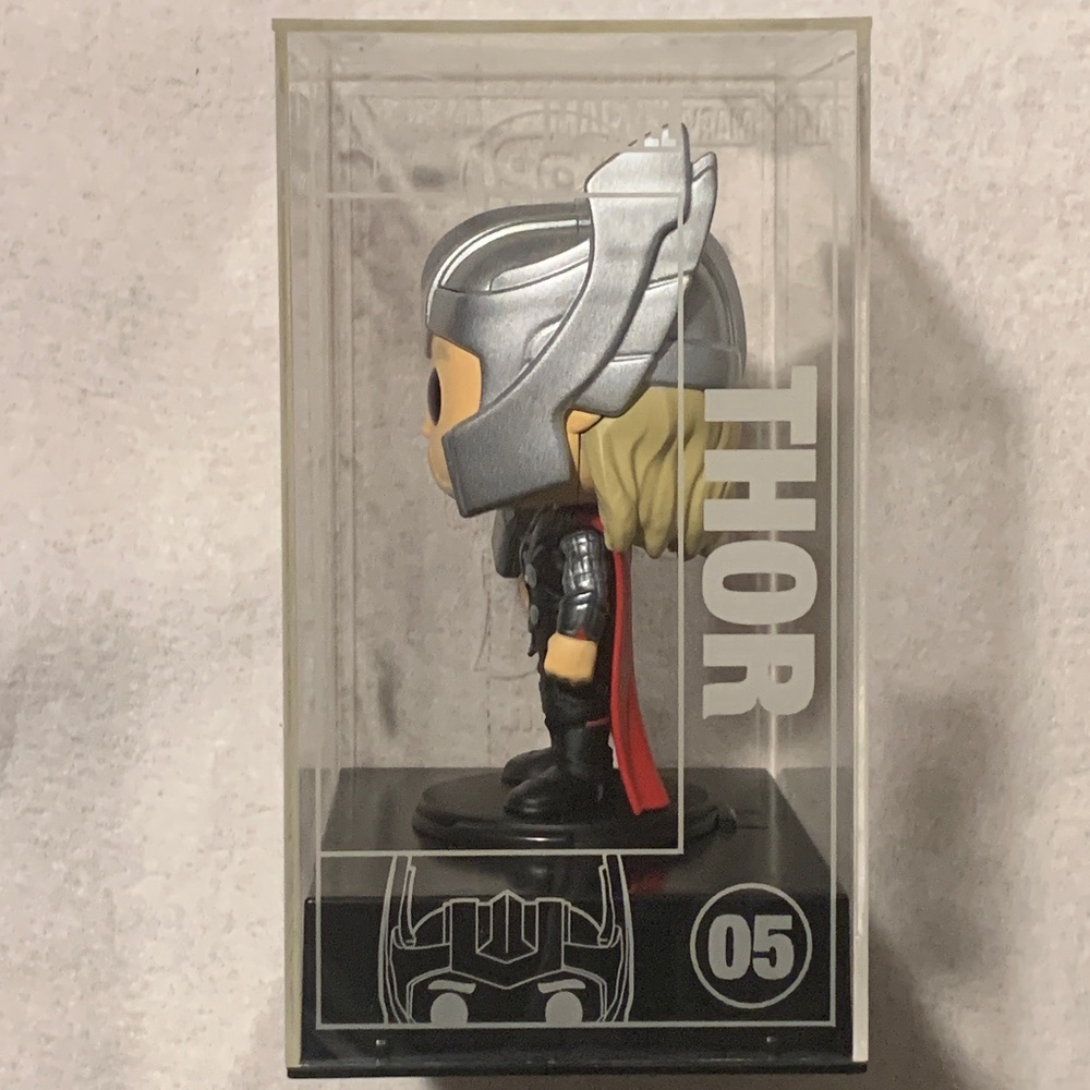 Funko pop die cast Thor (NWT) - Picture 4 of 10